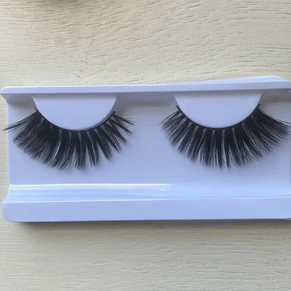 3D Mink Hair Eyelashes - Picture 2 of 2